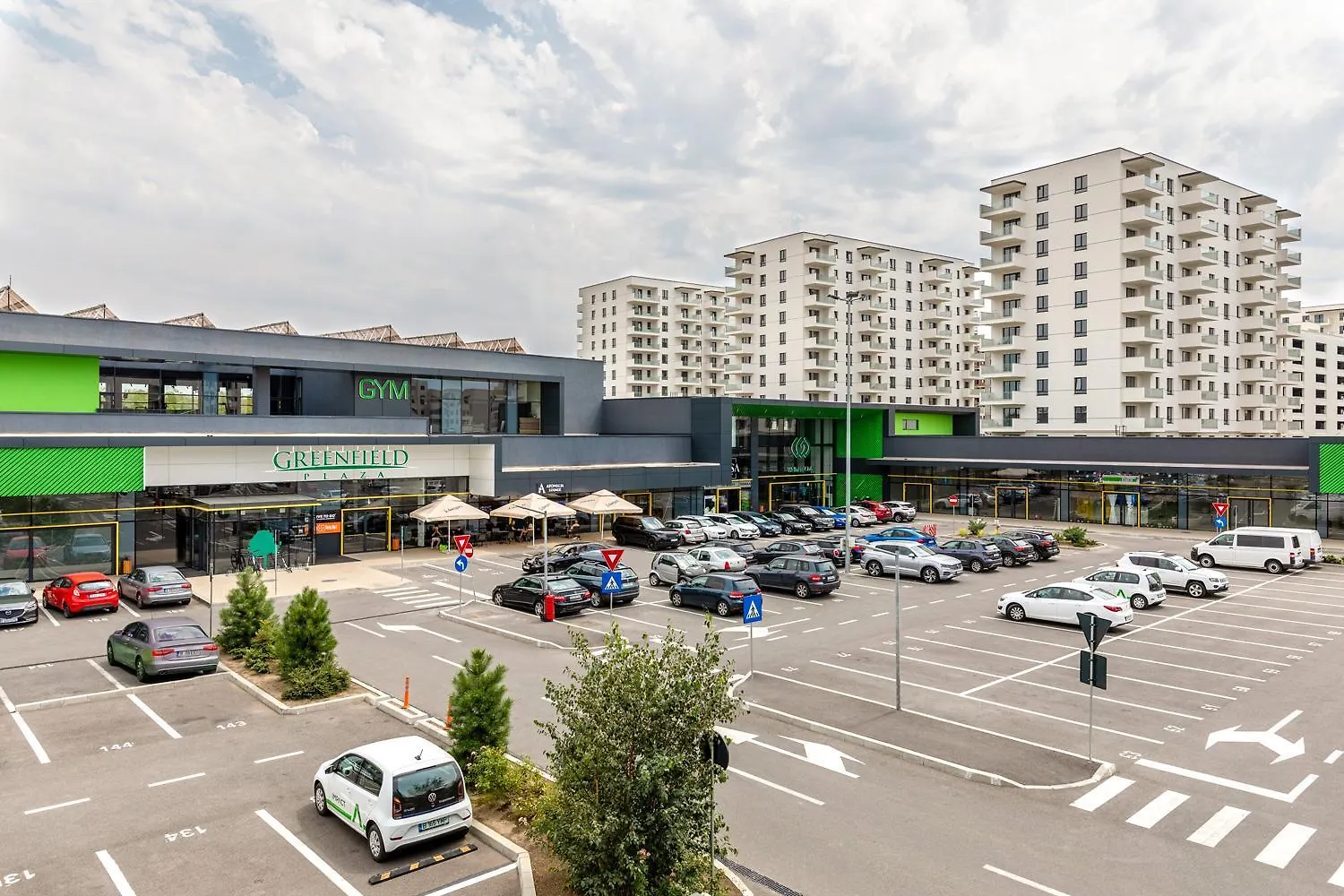 Aze - Green Business Bucharest 0*,
